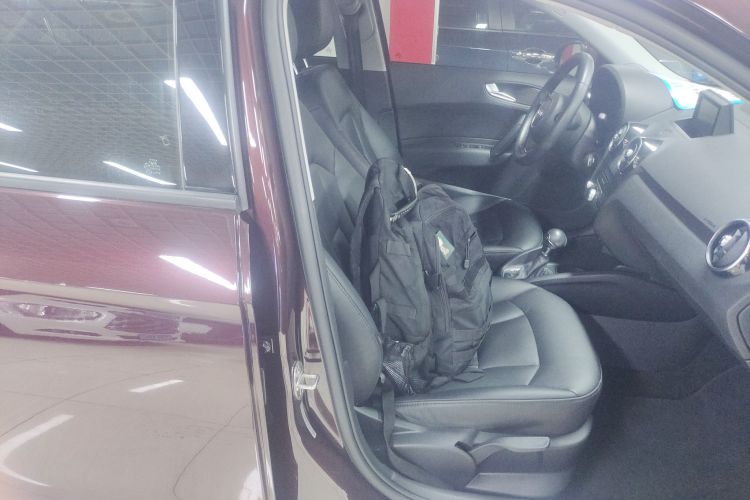 奥迪A1 2014款 30 TFSI Sportback时尚型局部细节41