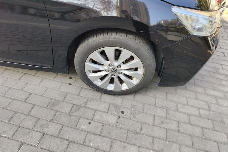 本田 雅阁 2014款 2.4L EXN 豪华导航版车身外观10