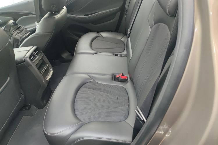 别克 昂科威 2019款 20T 两驱领先型 国V中控内饰7004