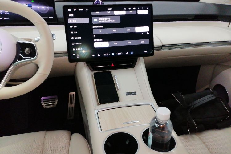 鸿蒙智行 智界R7 2024款 纯电 667km Max中控内饰16