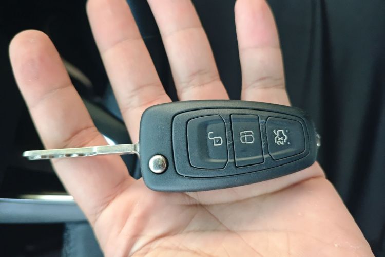 福特 福克斯 2018款 两厢经典 1.6L 自动风尚型智行版中控内饰11