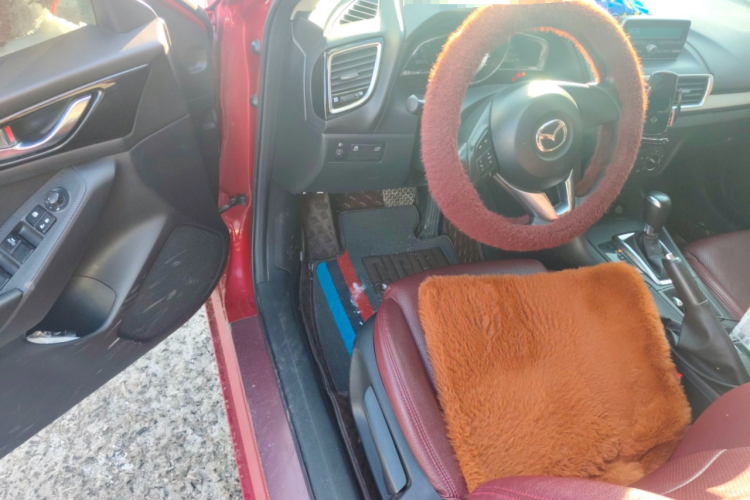 马自达3 昂克赛拉 2016款 三厢 1.5L 自动舒适型中控内饰20