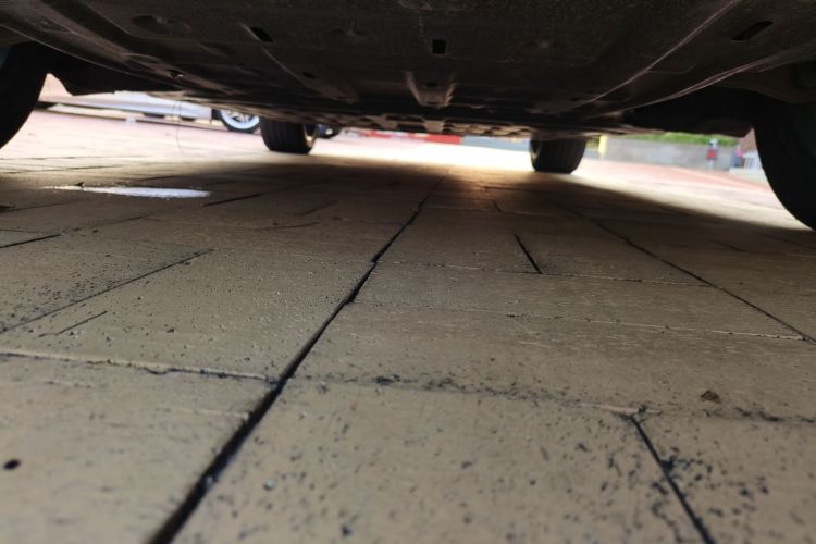 零跑汽车 零跑C11 2021款 行政版610局部细节9008