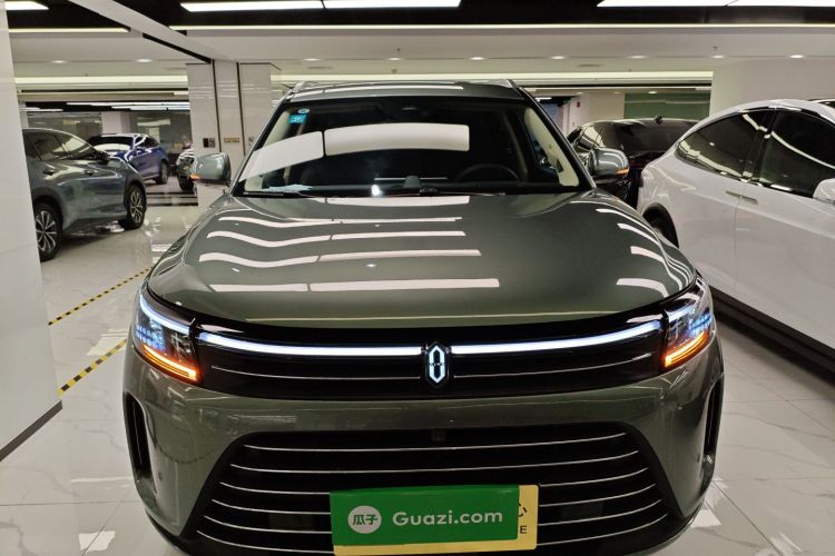 鸿蒙智行 问界M7 2022款 1.5T 后驱舒适版车身外观2