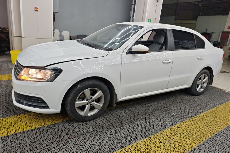 大众 朗逸 2015款 1.6L 手动风尚版车身外观6003