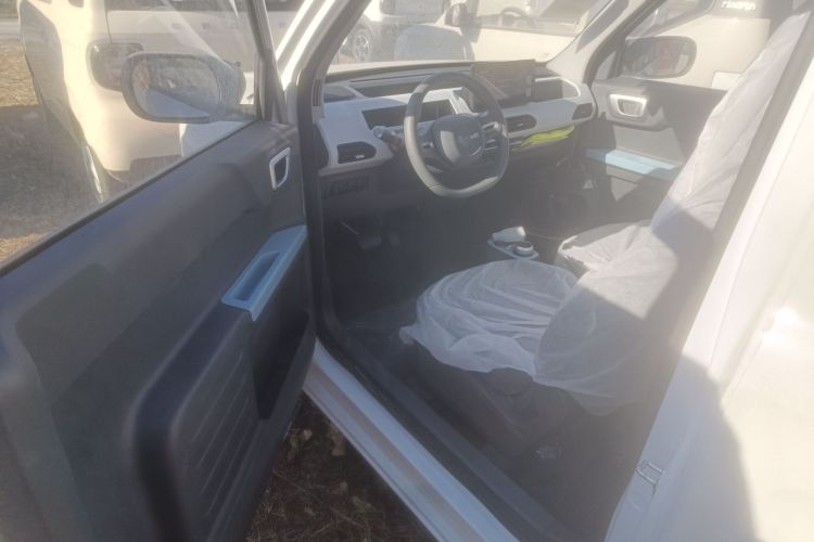 吉利银河 2024款 熊猫mini 200km 耐力熊中控内饰20