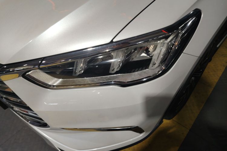 比亚迪 宋Pro新能源 2019款 DM 1.5T 四驱性能版豪华型局部细节36