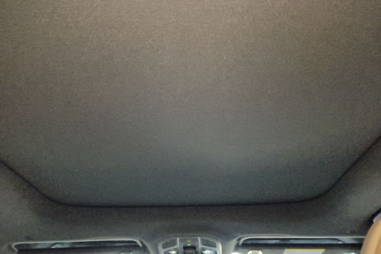 吉利汽车 星越L 2025款 东方曜 2.0TD 自动四驱望月版局部细节22