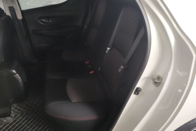 日产 蓝鸟 2020款 1.6L CVT炫酷版中控内饰7004