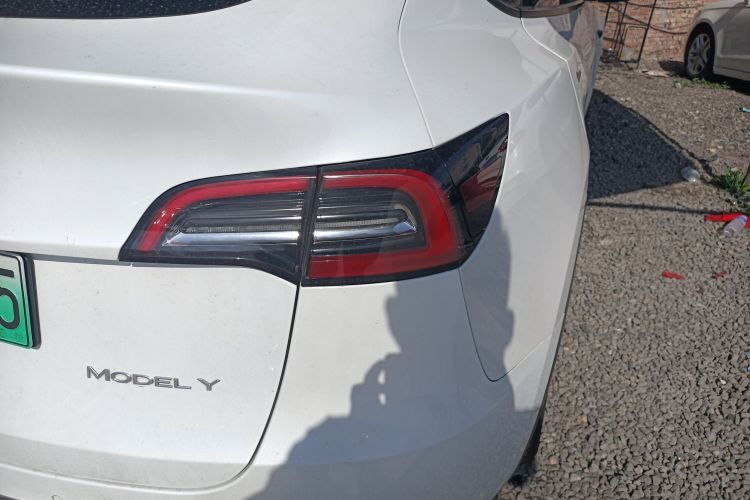 特斯拉 Model Y 2021款 长续航全轮驱动版车身外观6006