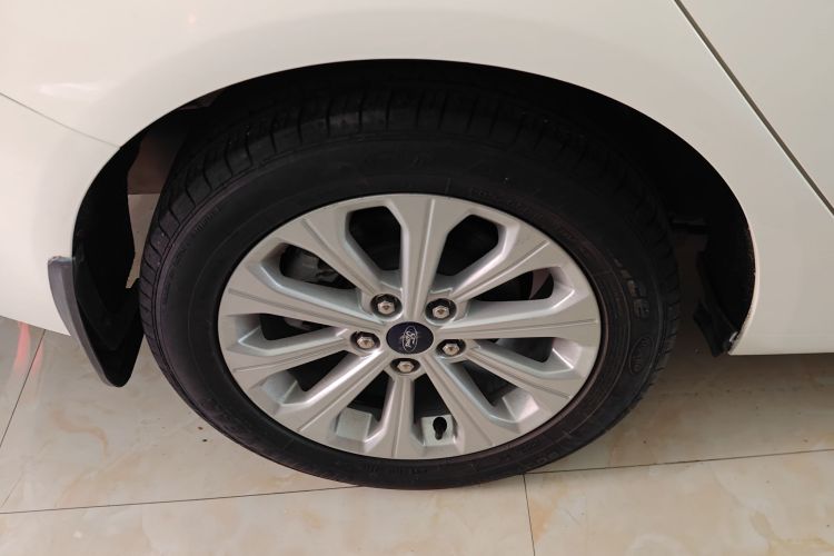 福特 福睿斯 2017款 幸福版 1.5L 自动时尚型车身外观6008