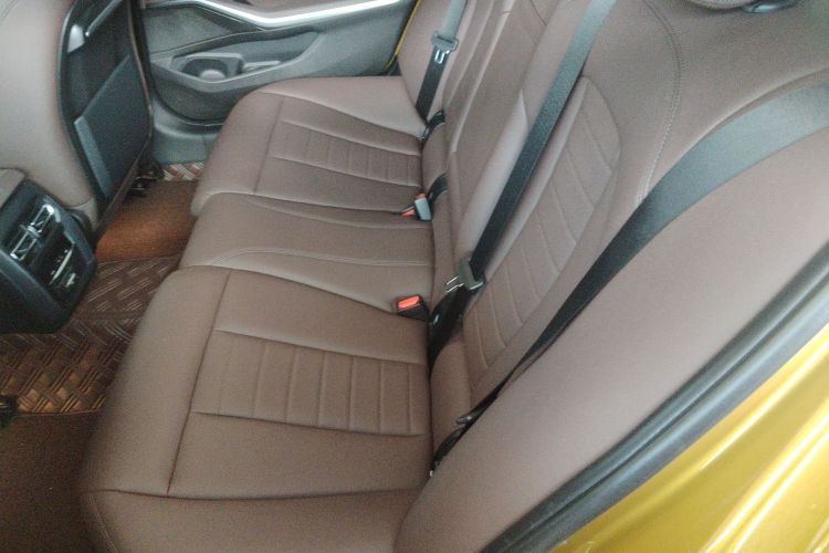 宝马3系 2020款 320Li M运动套装中控内饰7004