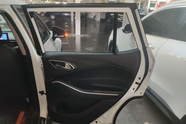 江汽集团 嘉悦X4 2020款 1.5T CVT超越型中控内饰7003