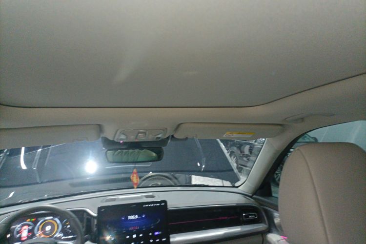 广汽传祺 传祺GS8 2022款 领航系列 2.0TGDI 两驱豪华智联版（七座）中控内饰22