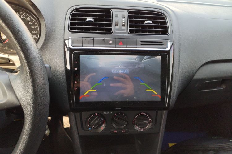 大众 Polo 2016款 1.4L 自动风尚型中控内饰16