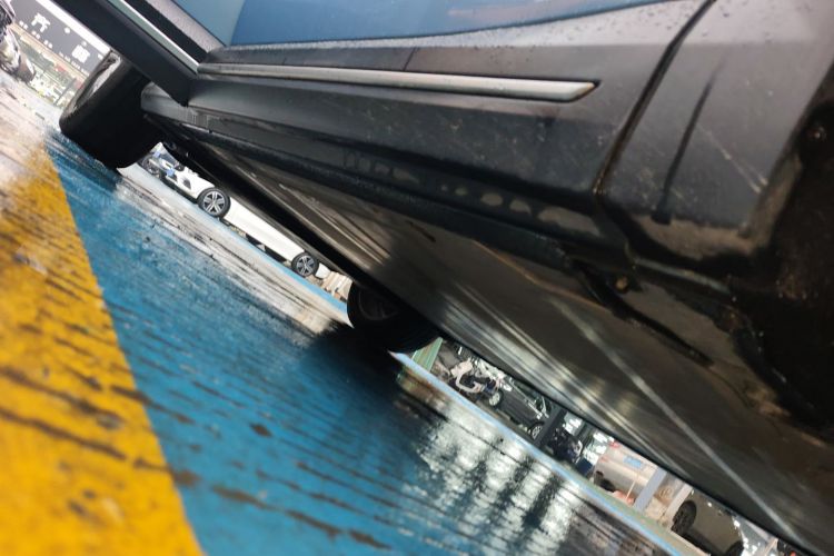 蔚来ES8 2018款 355KM 基准版 七座版局部细节9001