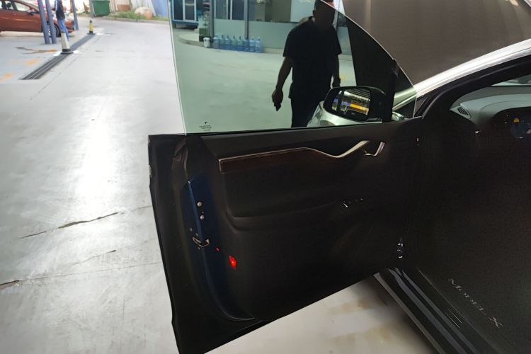 特斯拉 2017款 Model X 100D 长续航版中控内饰7007