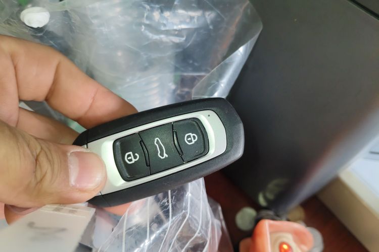 吉利银河 2024款 熊猫mini 200km 耐力熊中控内饰7001