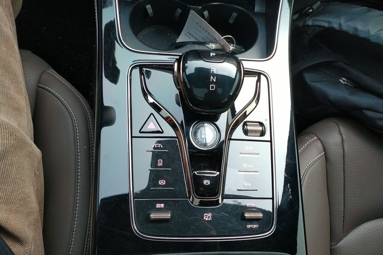 比亚迪 汉 2021款 EV 标准续航版豪华型中控内饰18