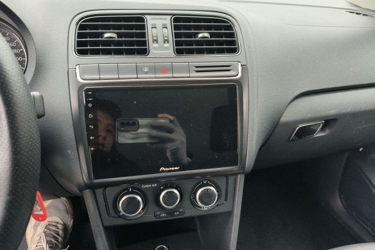 大众 Polo 2016款 1.4L 自动风尚型局部细节16