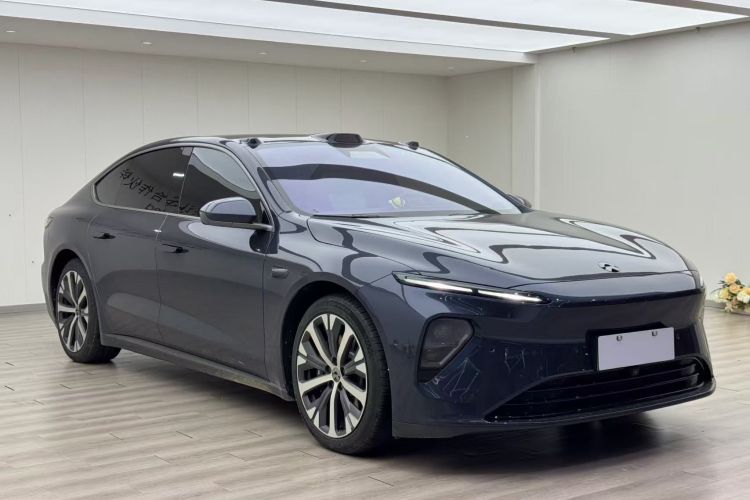 蔚来ET7 2022款 100kWh 首发版车身外观3