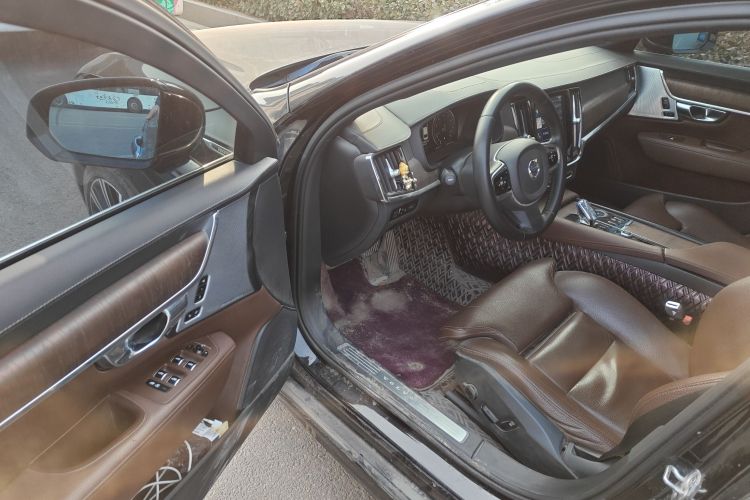 沃尔沃S90 2021款 B5 智远豪华版中控内饰20