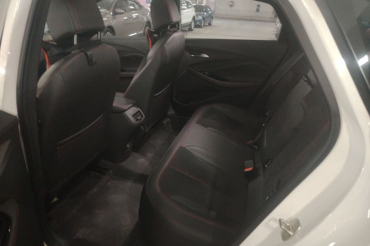 别克 威朗 2023款 Pro GS 疾风版中控内饰21