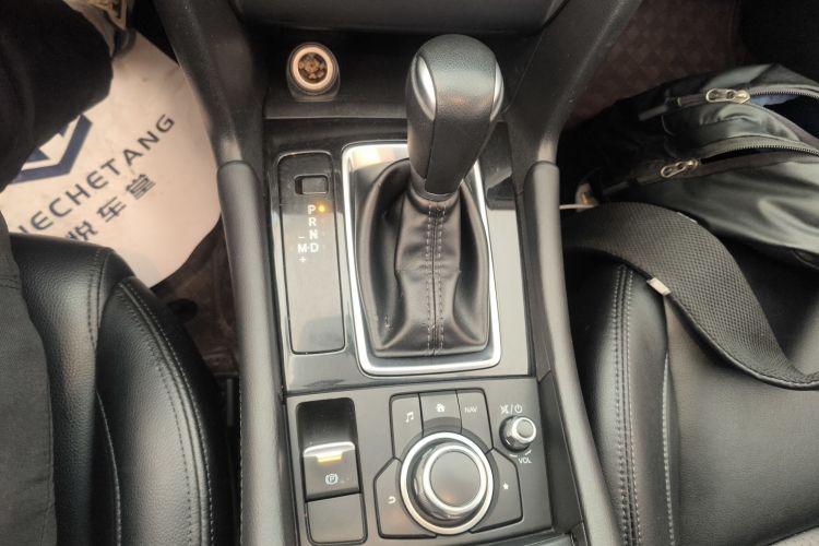 马自达3 昂克赛拉 2019款 云控版 三厢 1.5L 自动豪华型 国VI中控内饰18