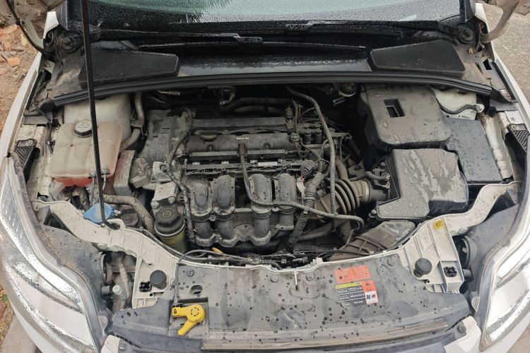 福特 福克斯 2012款 三厢 1.6L 自动风尚型局部细节24