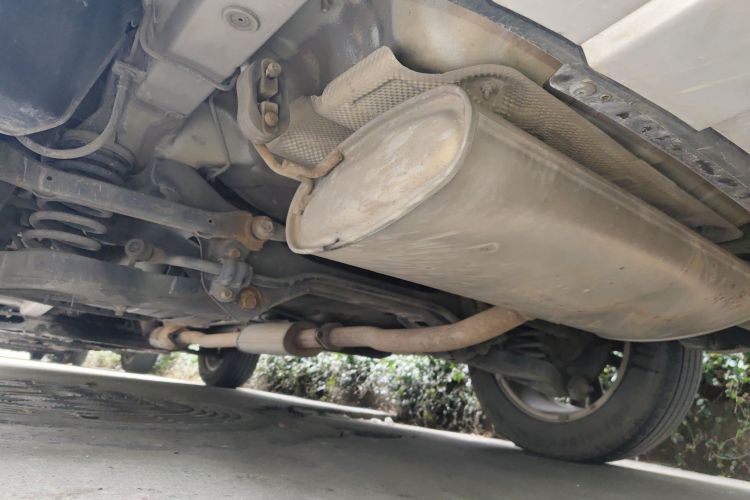 北京现代ix35 2012款 2.0L 自动两驱精英版GLS局部细节9003