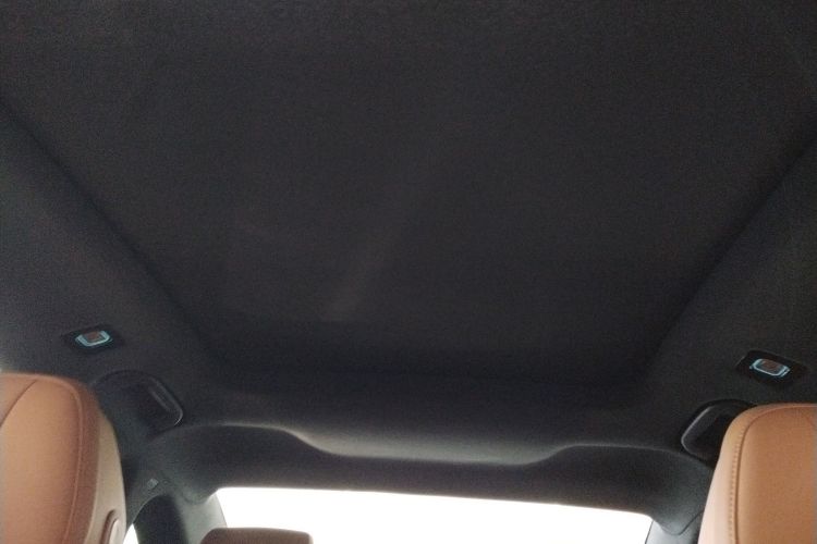 比亚迪 汉L 2025款 DM-p 四驱激光雷达旗舰型中控内饰22