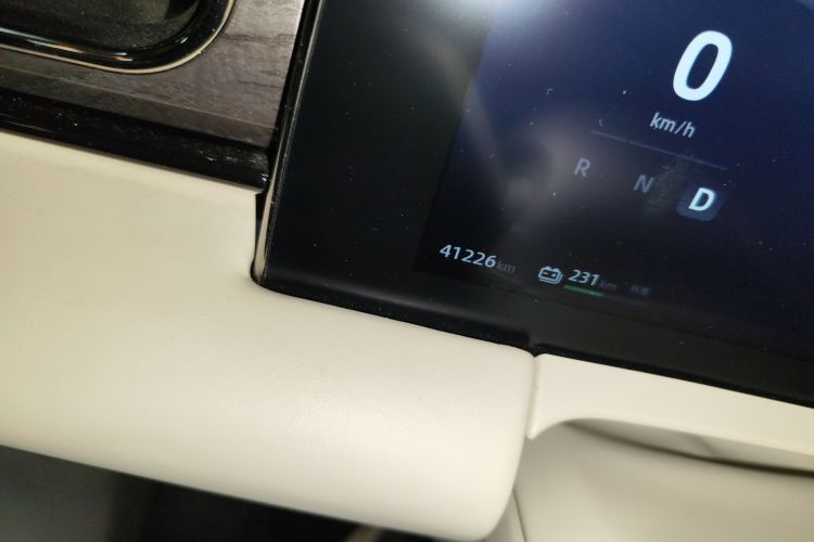 零跑汽车 零跑C11 2021款 改款 豪华版中控内饰15