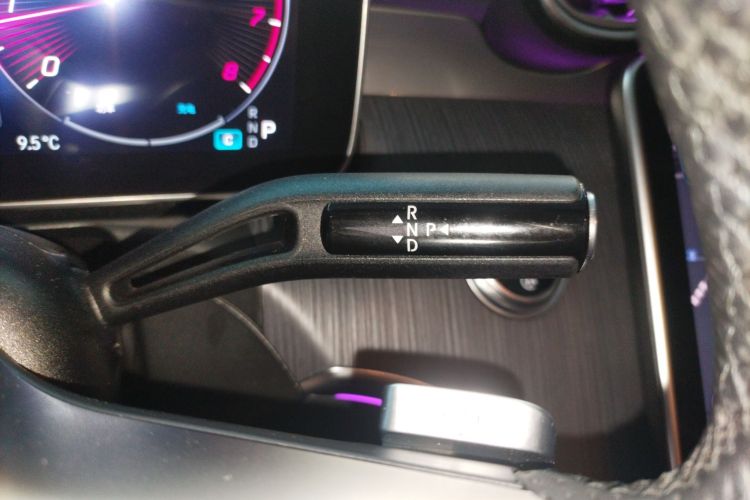 奔驰C级 2023款 改款 C 260 L 运动版局部细节18