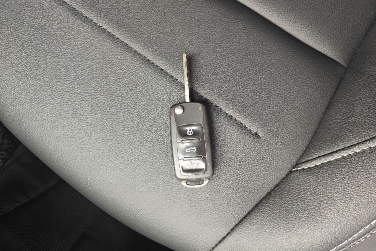 大众 宝来 2018款 1.5L 自动时尚型中控内饰11