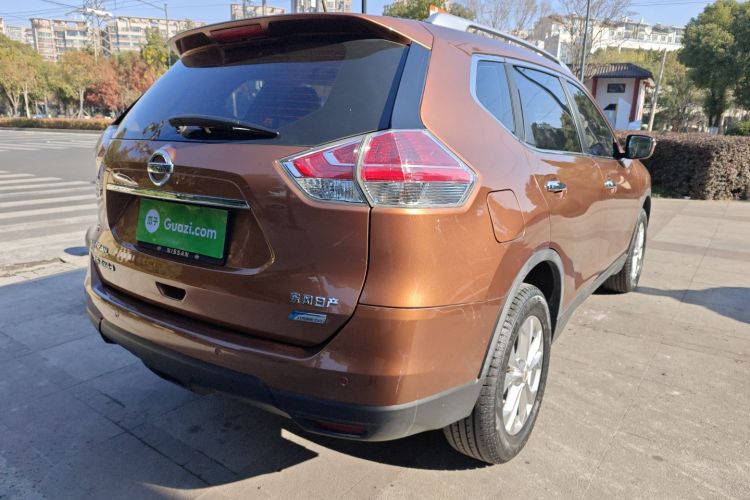 日产 奇骏 2014款 2.5L CVT领先版 4WD车身外观7