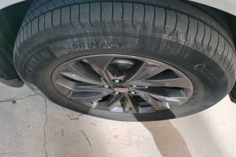 红旗HS5 2023款 2.0T 旗享Pro版车身外观10