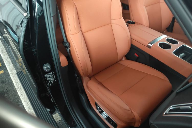 理想汽车 理想L9 2025款 Ultra 智能焕新版局部细节41