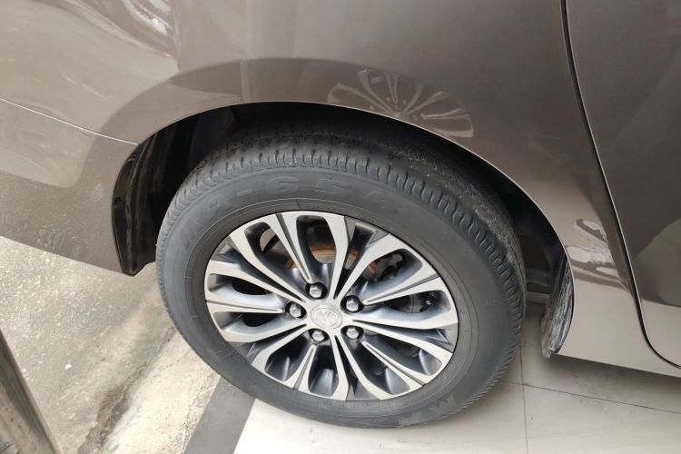 别克GL8 2021款 陆上公务舱 652T 舒适型车身外观6008