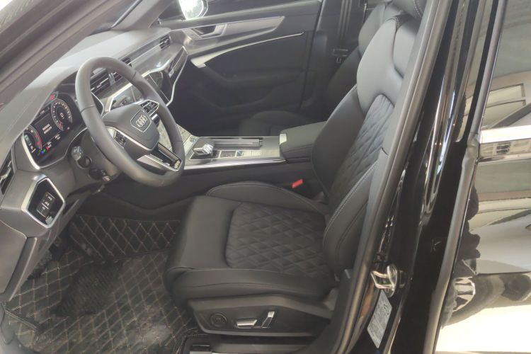 奥迪A6L 2025款 改款 45 TFSI 臻选动感型局部细节19