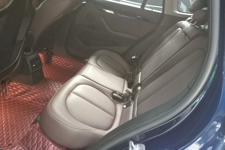 宝马X1 2020款 sDrive20Li 尊享型中控内饰7004