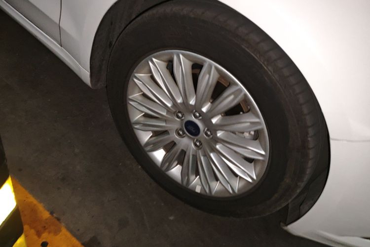 福特 蒙迪欧 2013款 2.0L GTDi200豪华型车身外观6007