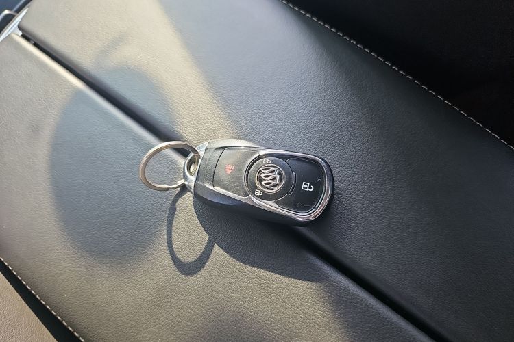 别克 昂科威 2017款 20T 两驱领先型中控内饰11