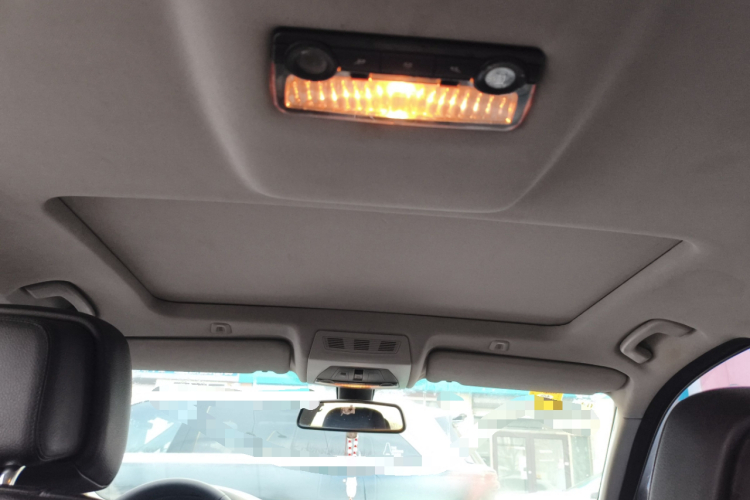 宝马5系 2013款 525Li 豪华型局部细节22