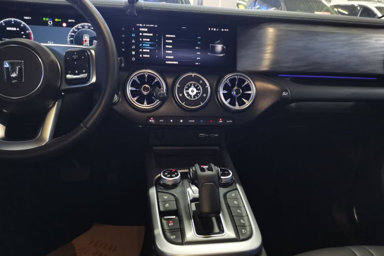 坦克300 2023款 城市版 2.0T 很有型中控内饰16