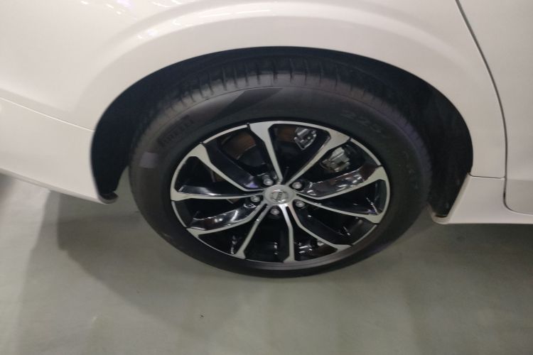 沃尔沃S60 2022款 B4 智逸豪华版车身外观6004