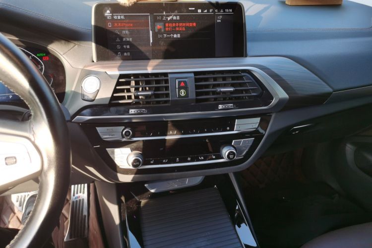 宝马X3 2021款 改款 xDrive28i 豪华套装中控内饰16