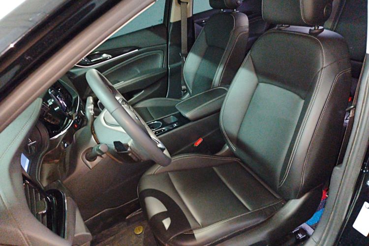 别克 君威 2024款 25T 超享版中控内饰19