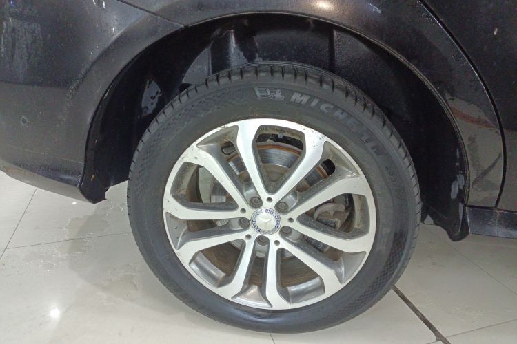 奔驰GLE 2017款 GLE 320 4MATIC 动感型车身外观6008