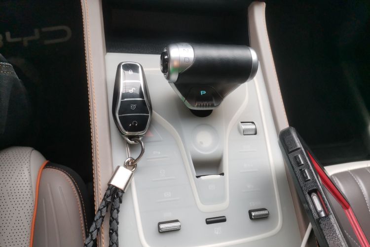 比亚迪 元PLUS 2023款 冠军版 510KM 领先型局部细节18