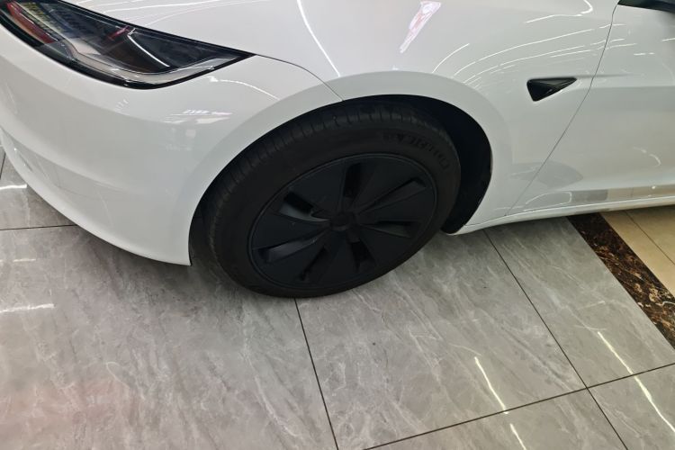 特斯拉 Model 3 2023款 后轮驱动版车身外观6007